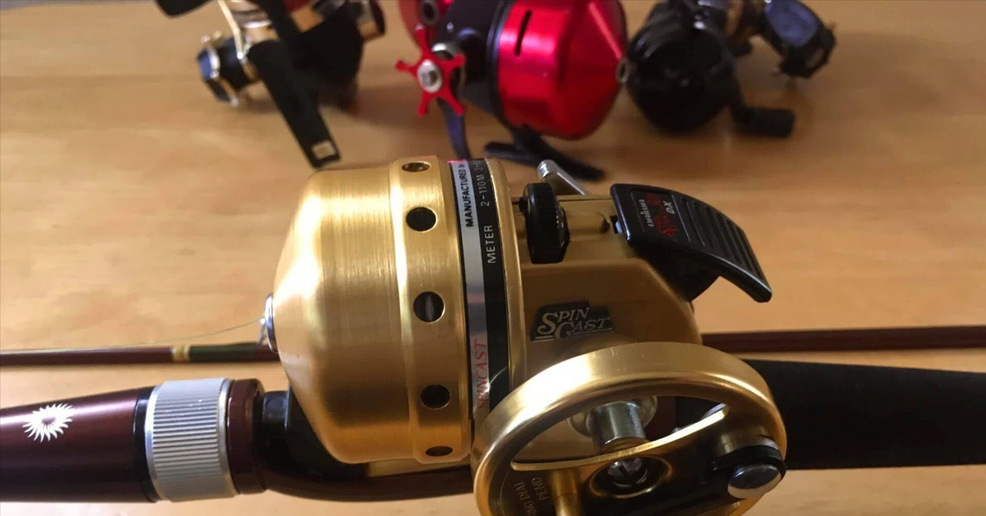 超希少オリムピックSINOX7001クローズドフェイスリールスピンキャスト
