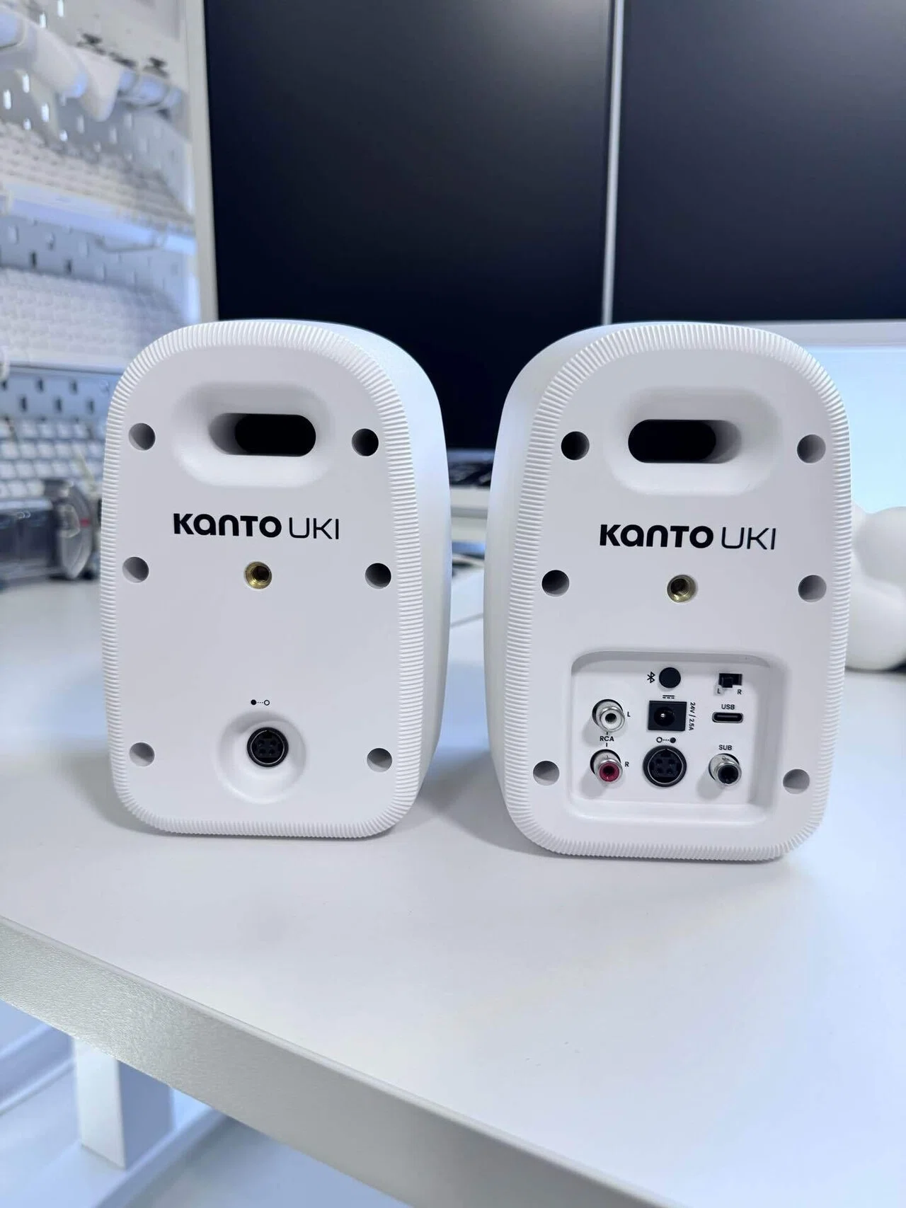 実機】大人気Kantoシリーズから新作『Kanto UKI 』デスク向け