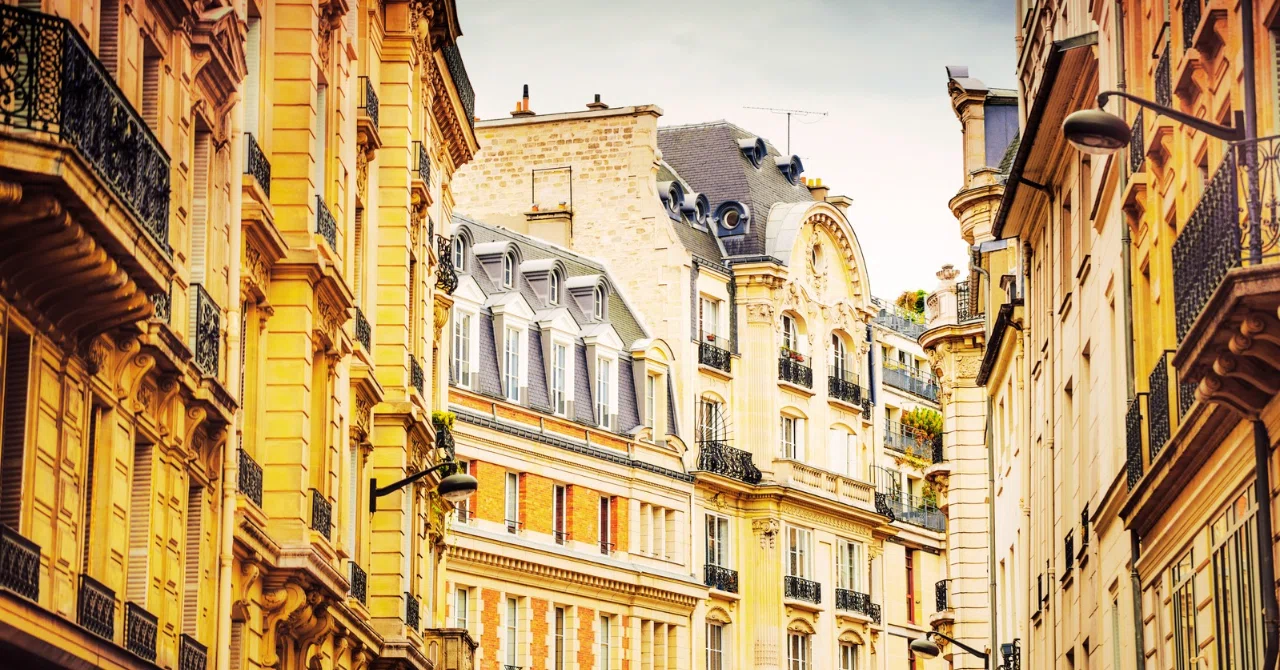 [Daily English] Journey of Grammar – Paris Edition – Passive Voice｜英語 ...