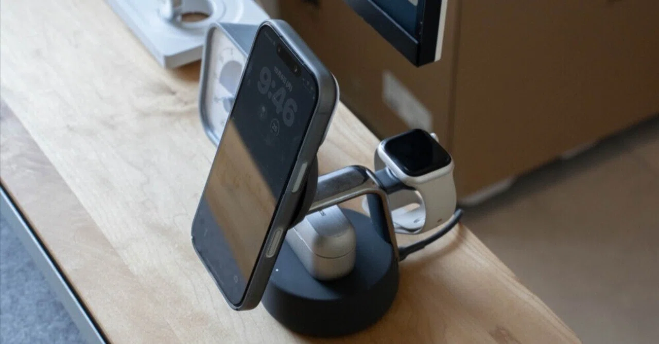 Belkin UltraCharge Pro 3-in-1 Magnetic Charging Dock with Qi2 25W 