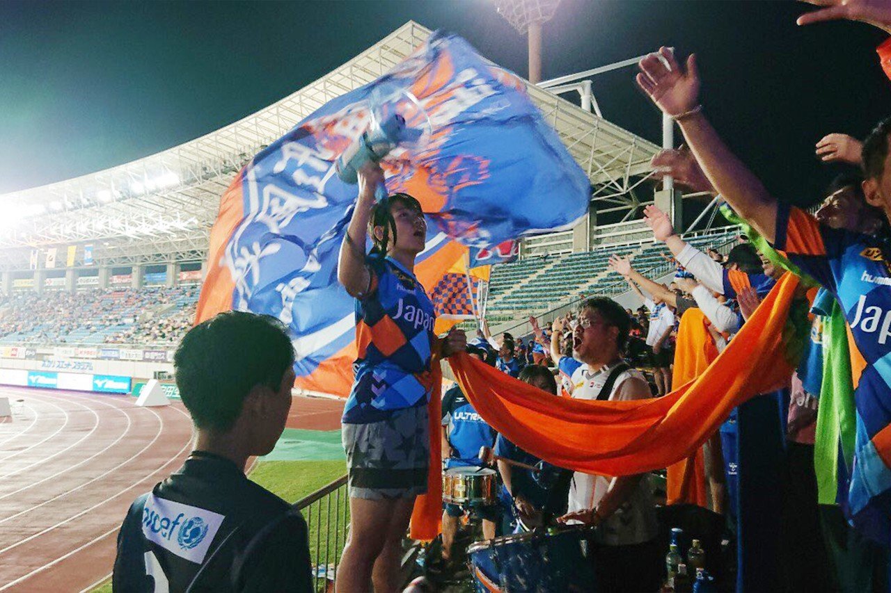 ゴール裏は 誰もが楽しめる場所 19歳女子大生が長崎で広める応援文化 V ファーレン長崎 Nest ネスト サポーターの想いを伝えるメディア Note ゴール裏は 誰もが楽しめる場所 19歳女子大生が長崎で広める応援文化 V ファーレン長崎 Nest ネスト サポーターの想いを伝えるメディア Note