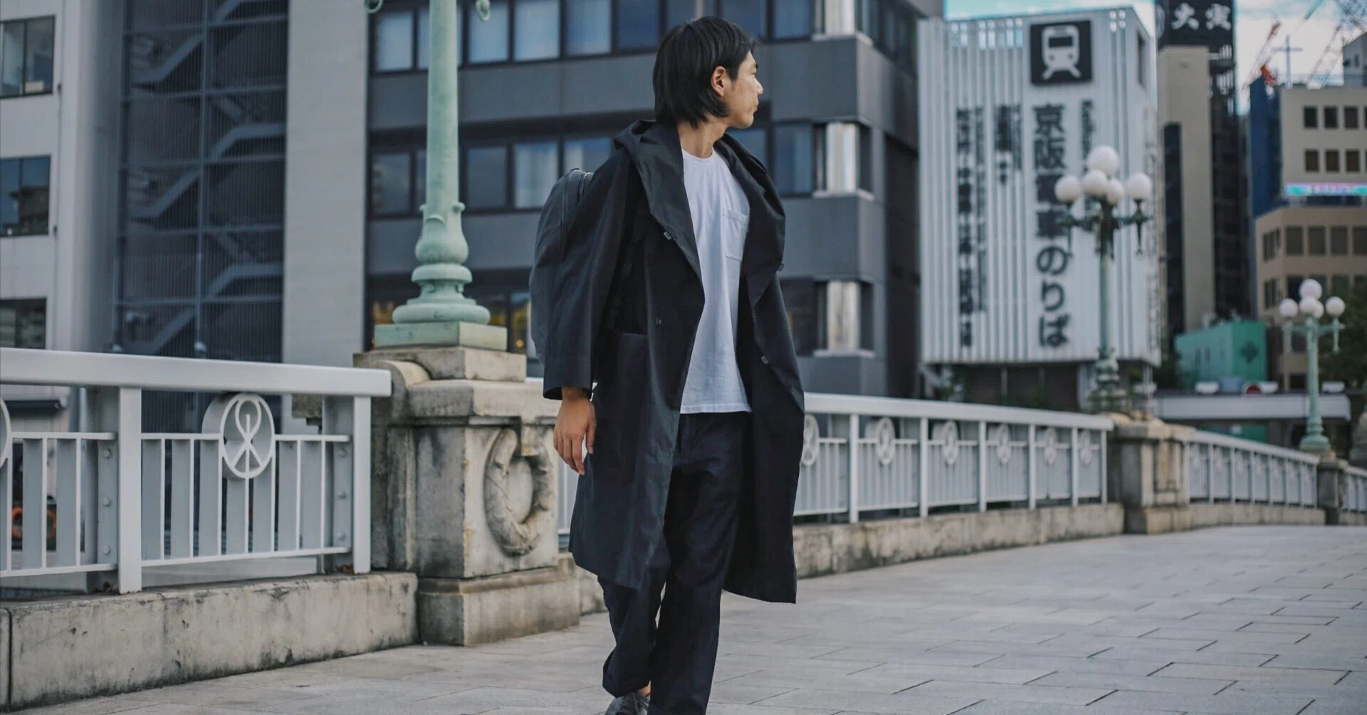 TEATORA Wallet Coat Cargo Umbrella コート 都心の雨には“着る傘”を。TEATORA「Wallet Coat Cargo UMBRELLA