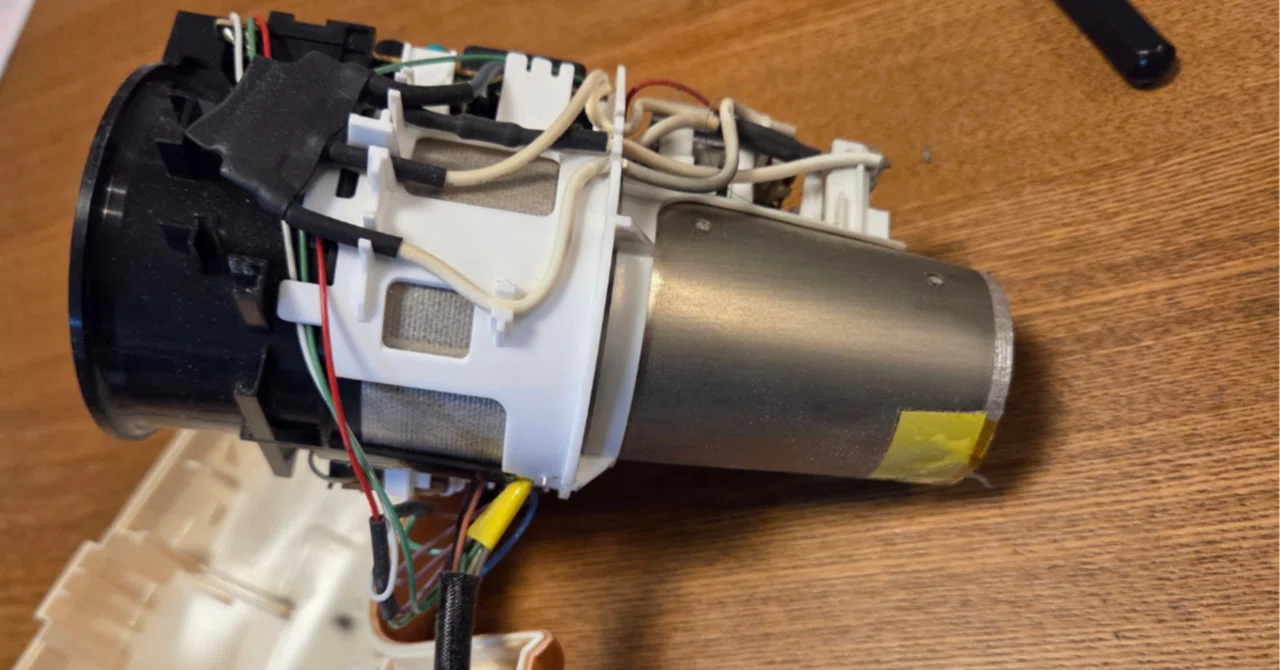 ドライヤーが壊れたので、ダメ元で分解してみた (EH-NA0K レビュー