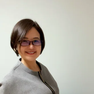 加藤朋子｜世界を歩いて、本質を言葉に。