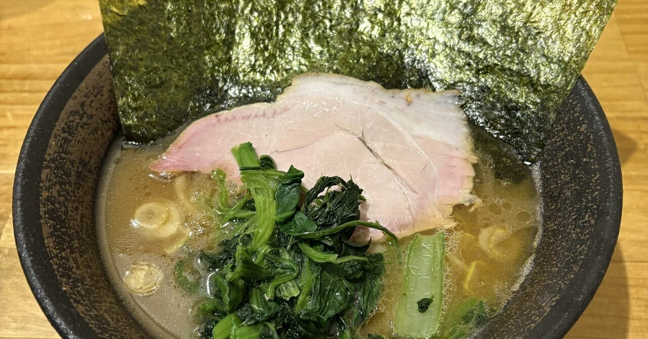 豚骨醤油ラーメン at 麺家 燻｜ポッチャマ