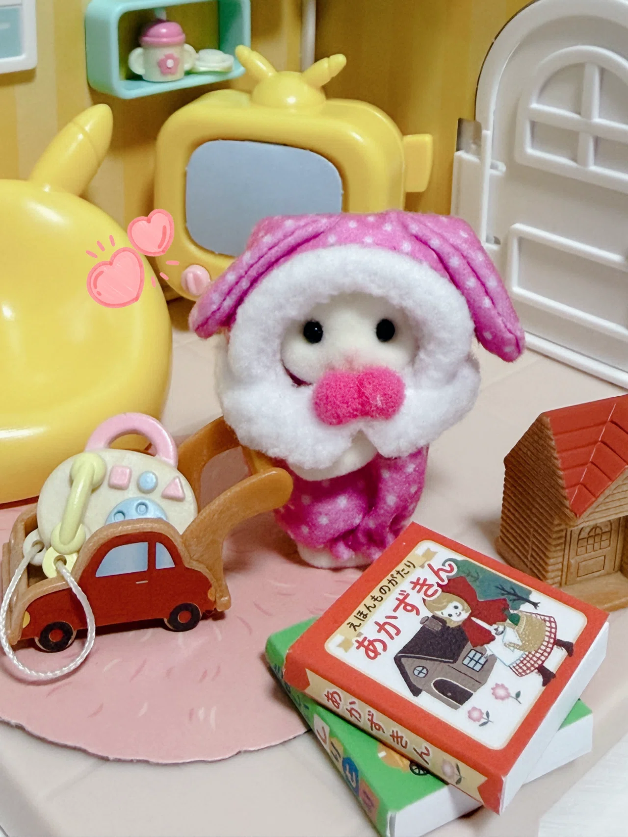 ポケピースのリビングで、シルバニア赤ちゃんのお部屋を作ってみた