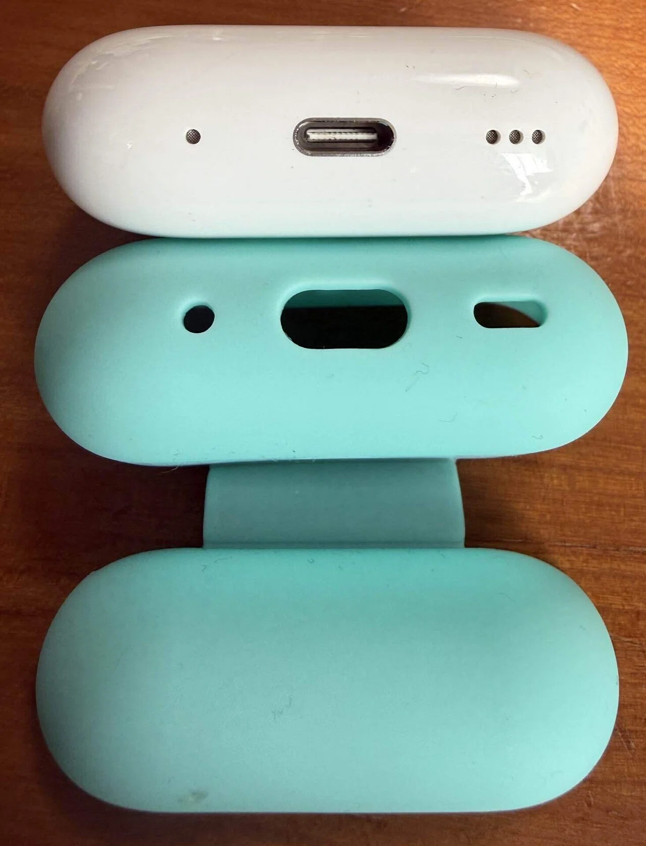 apple AirPods Pro（第2世代）USB-Cモデル2023 1年使ってみて｜Swan