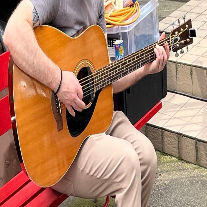 ヤマハFG-220（FG-180だけが赤ラベルじゃない）｜鋪田博紀@音楽