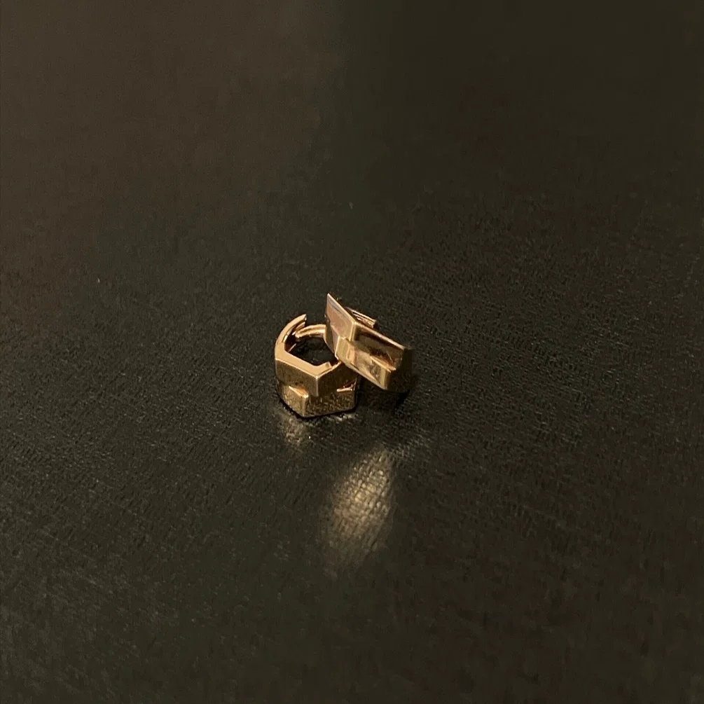 新品＊REPOSSI レポシ アンティフェールK18WG 2連ミニピアス Antifer 2連ピアス ホワイトゴールド