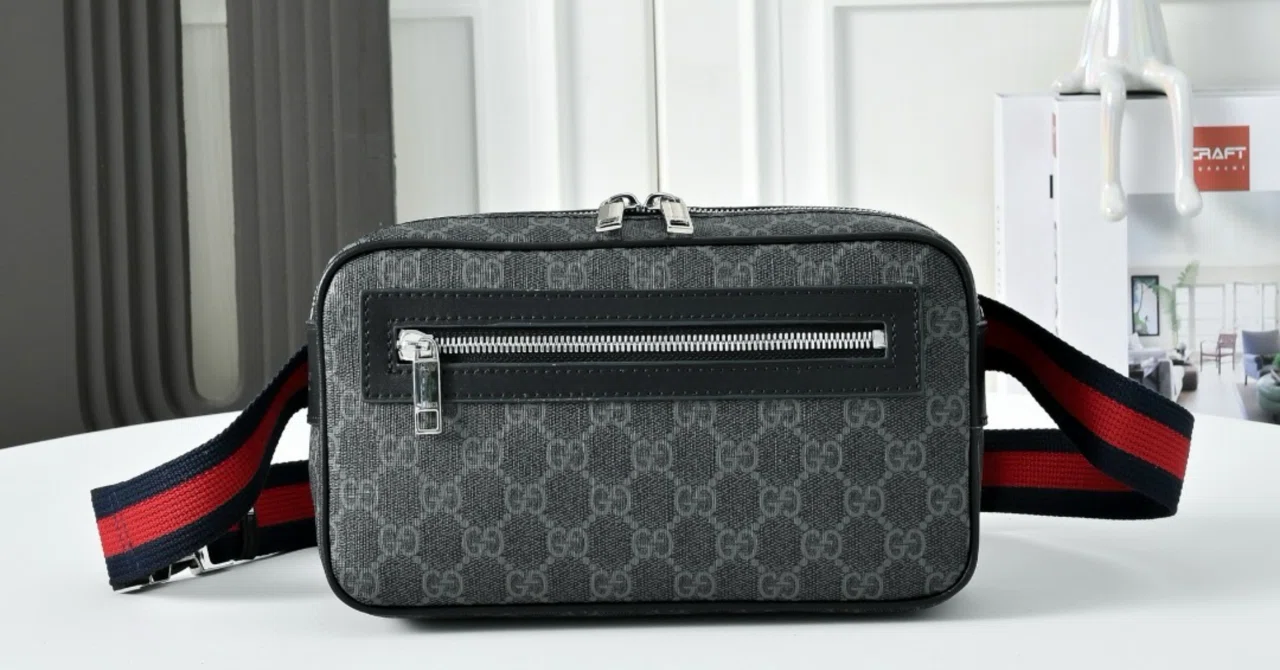 GUCCI グッチ ボディバッグ 792094 FADJM GGスプリーム キャンバス