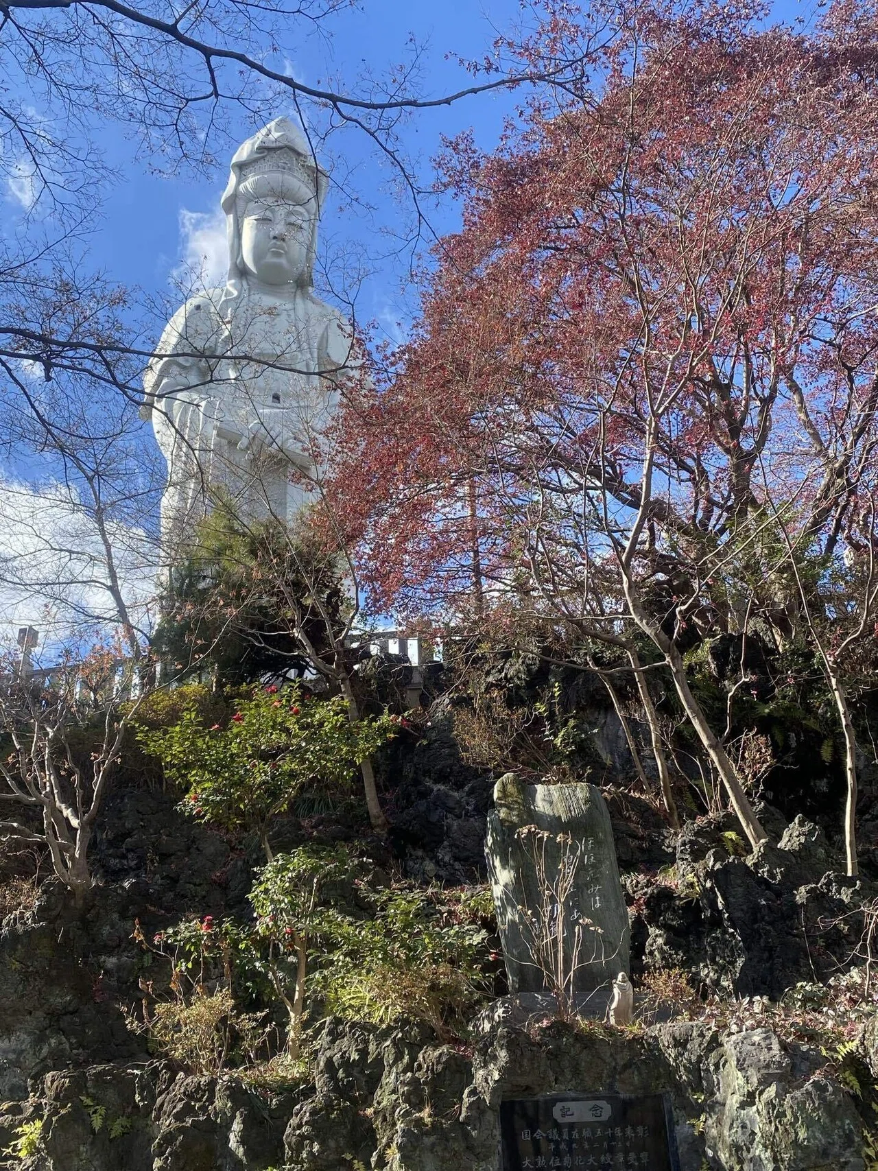 群馬西上州旅④】執念の地底迷宮と慈愛の巨神。洞窟観音・白衣大観音に