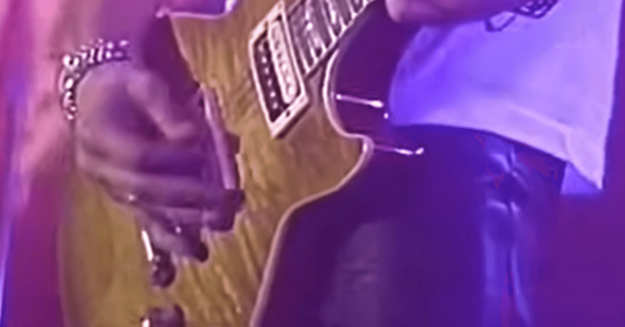ガンズ・アンド・ローゼズのギタリスト Slash（スラッシュ）はどんな