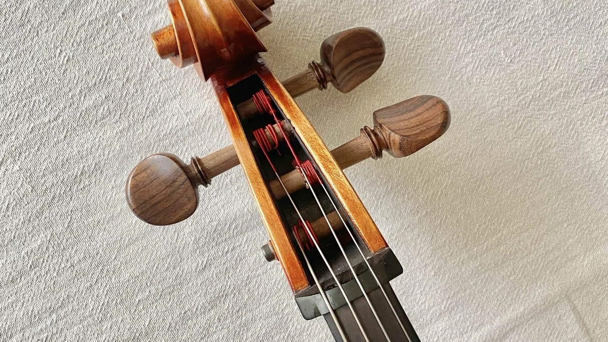 チェロのペグをキーペグに替えて感じたこと|StringNote Lab