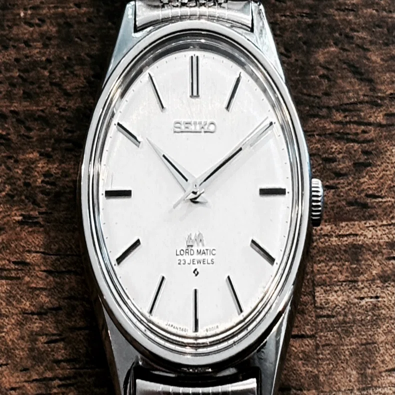 SEIKO Lord Matic 自動巻き腕時計 Seiko Lord Matic – Analog:Shift