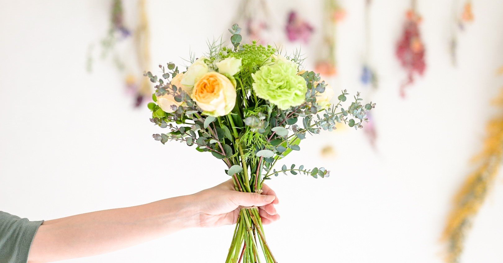 もしもブーケをもらったら 4stepでサクッと活ける方法 ご紹介します Lifft Note
