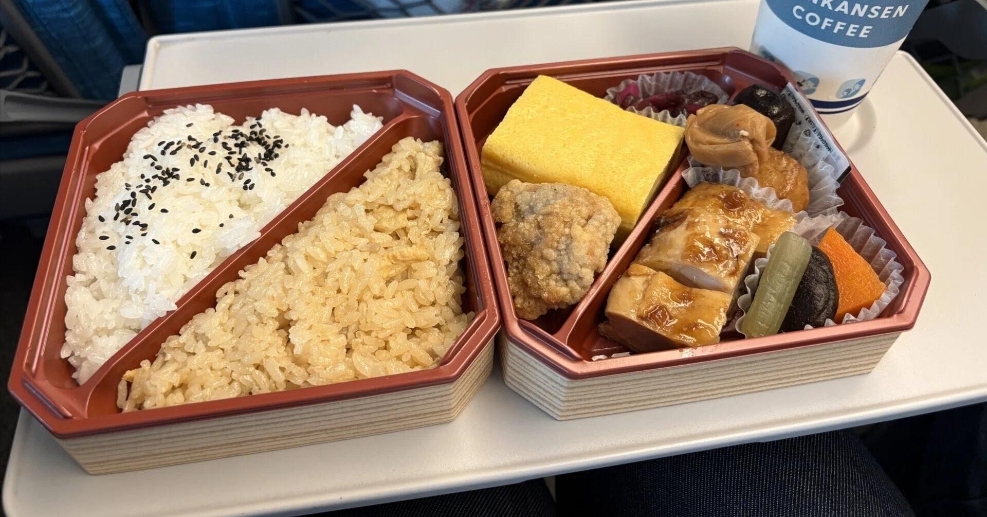新幹線で食べる駅弁について語りたい|桜田千尋 新幹線で食べる駅弁について語りたい|桜田千尋