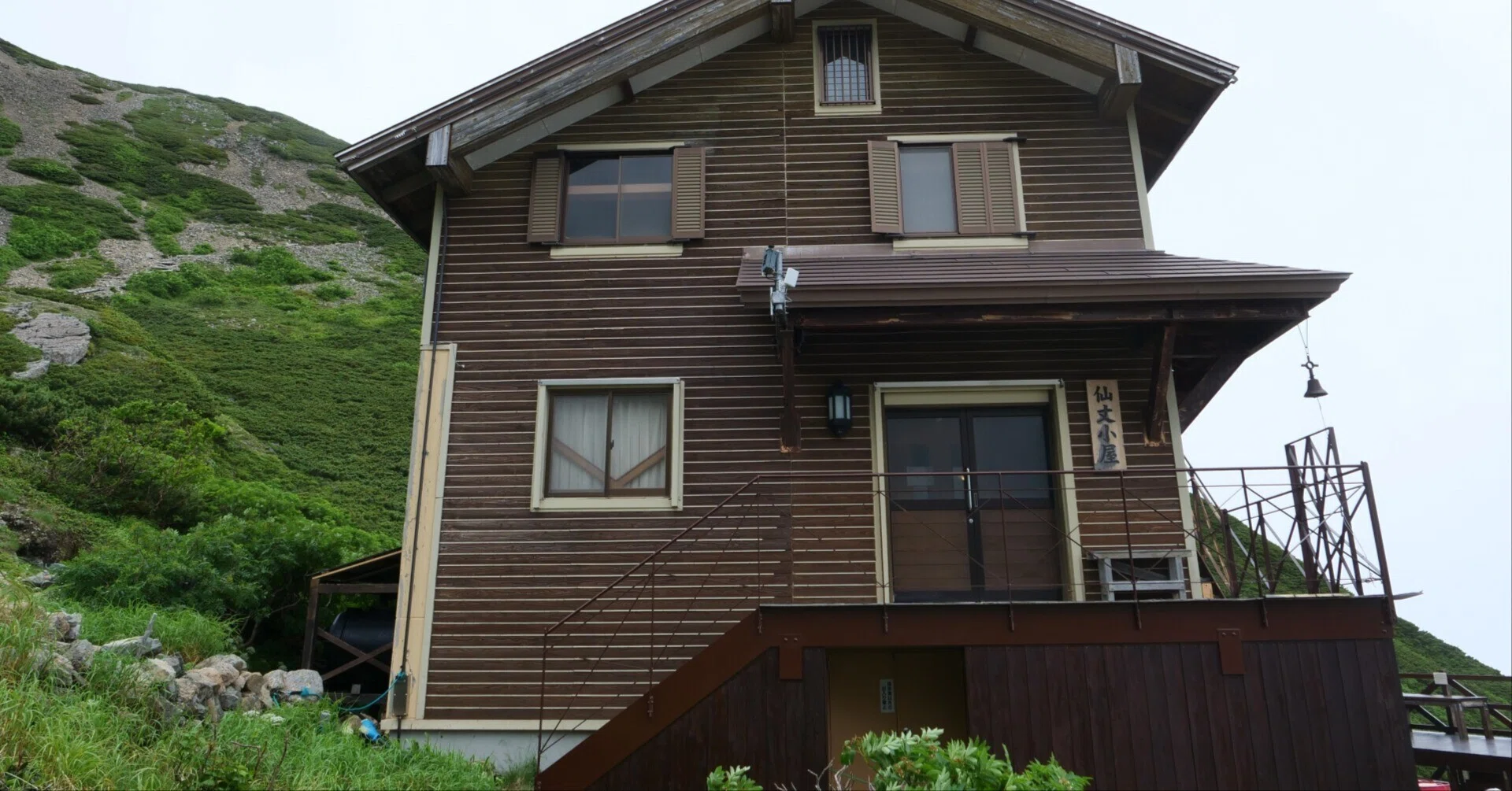 No. 18 [Senjo-goya]: A stay in the heavens to meet alpine plants