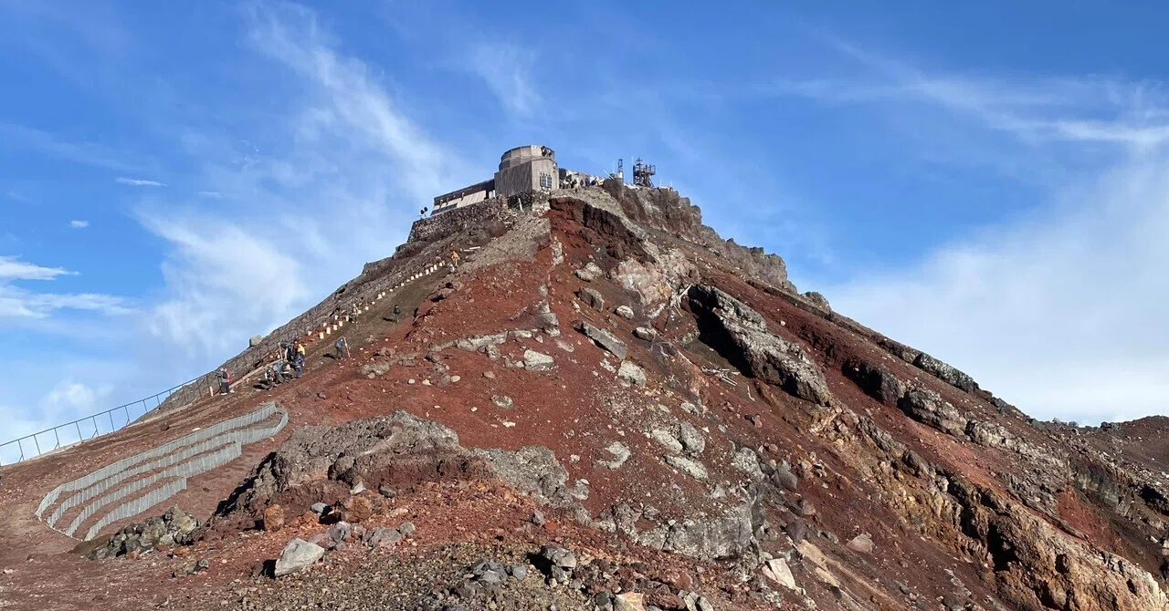 富士山頂上浅間大社奥宮】富士登拝③絶景の剣ヶ峰！信虎のお鉢巡り