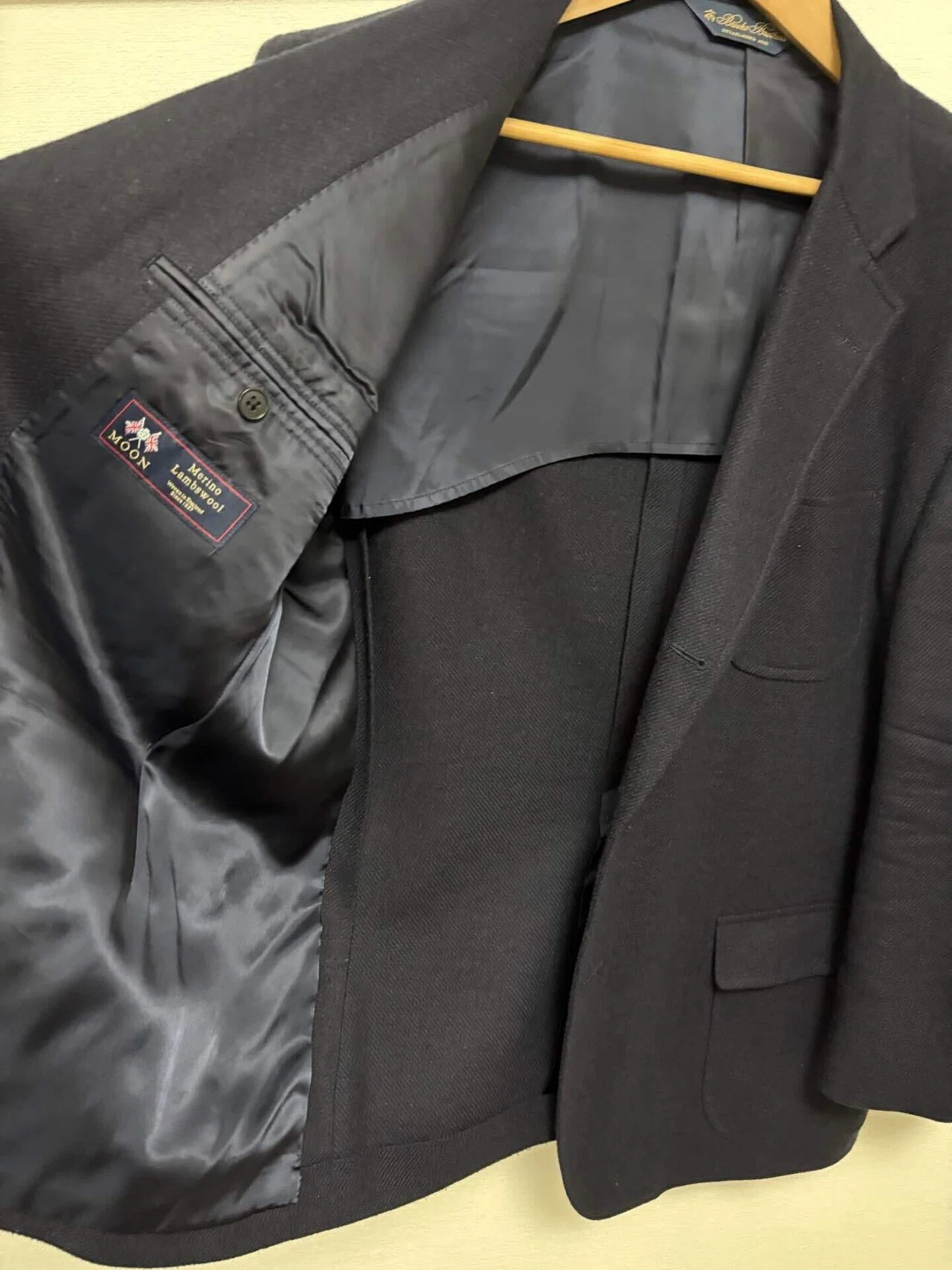 Brooks Brothers】店員さんの「絶対間違いない」を信じて作った、MOON