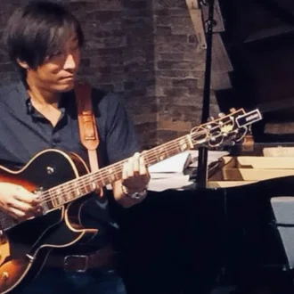 Kyohei Uno｜ジャズギター・デザイナー・ヒーラー