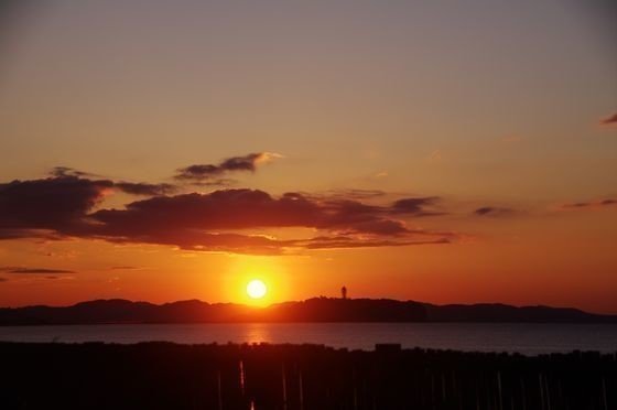 湘南 茅ヶ崎の海 江ノ島からの日の出 Umimita 森 直樹 Note 湘南 茅ヶ崎の海 江ノ島からの日の出 Umimita 森 直樹 Note