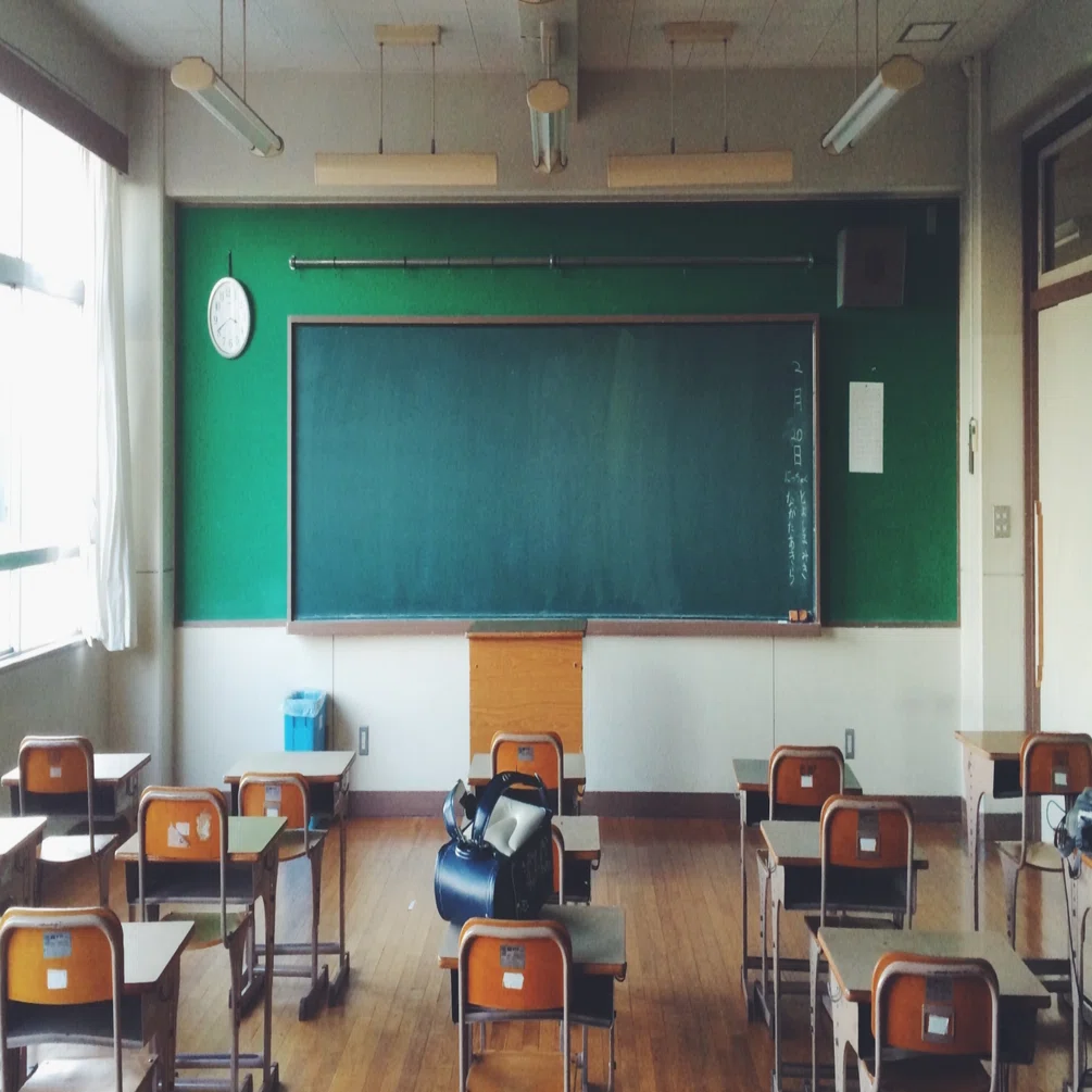 【中古】 学校に行くとバカになる 学校に行くと「バカ」になる不思議｜miyabara