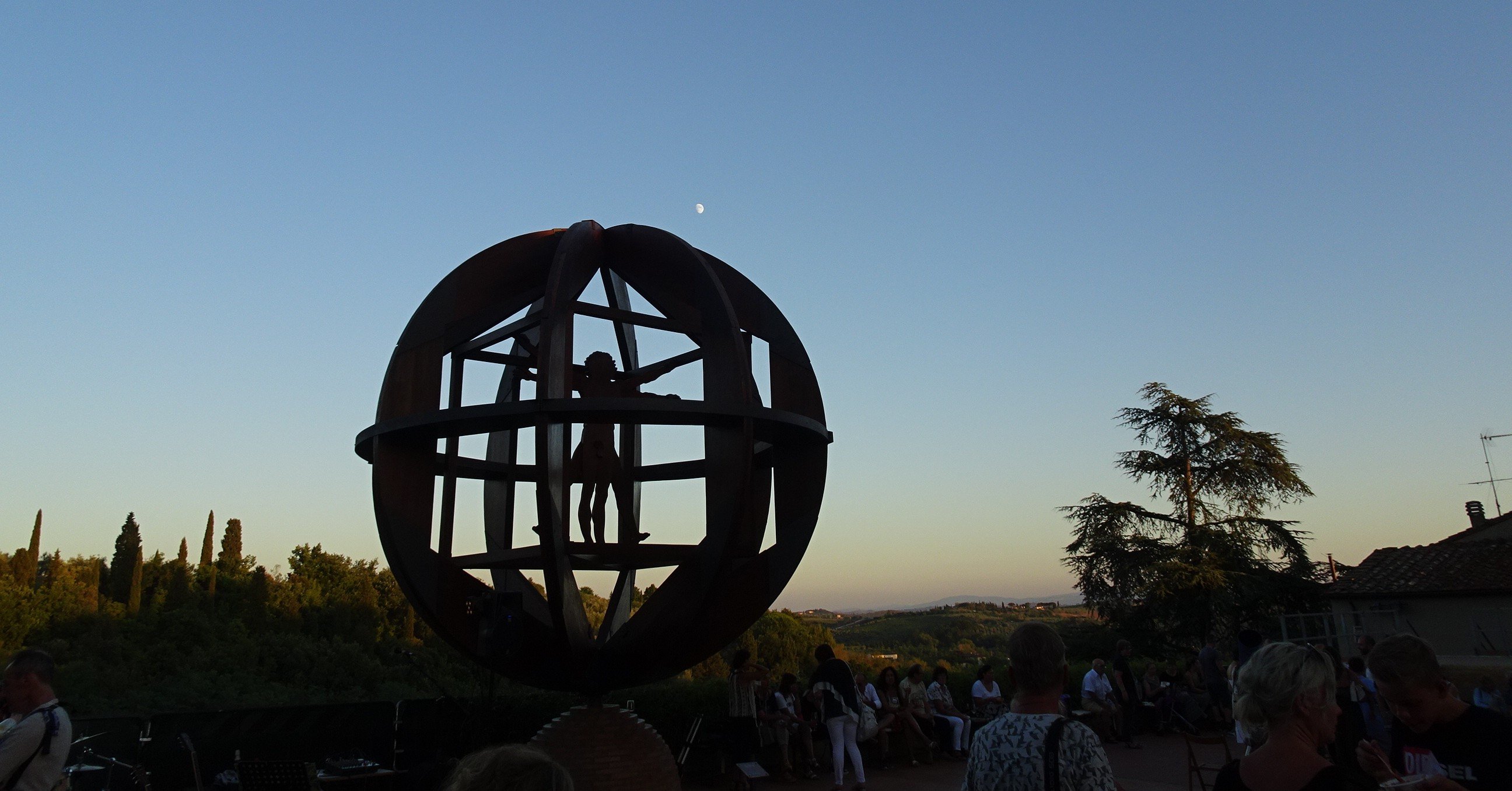 ビンチ村まで行く レオナルド・ダ・ヴィンチ、ルネサンスの天才を生み出した小さくつつ