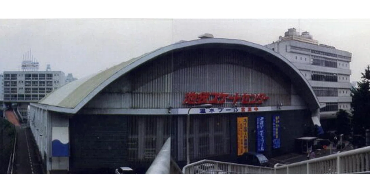 プール サイド 池袋