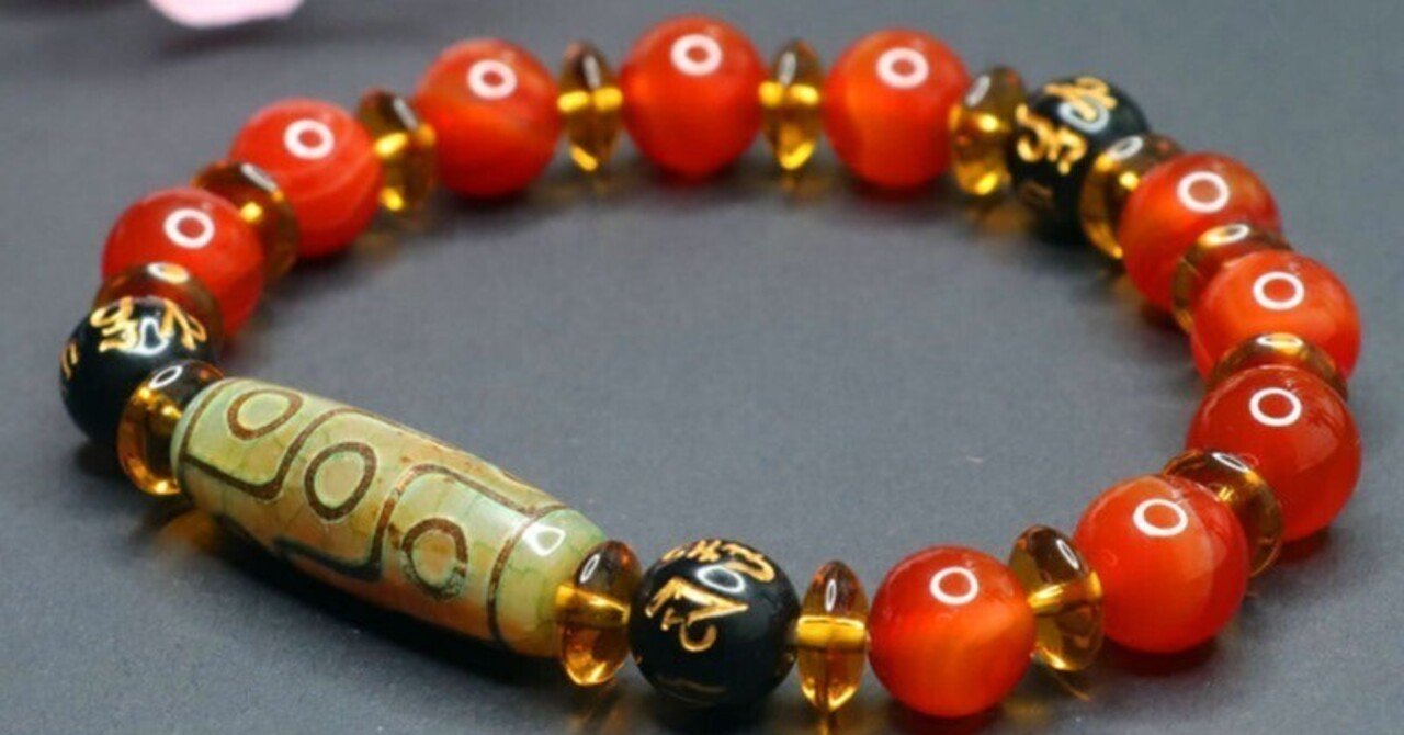 九眼天珠ブレスレットは最強の開運パワーをもたらすのか？｜Timbercomb
