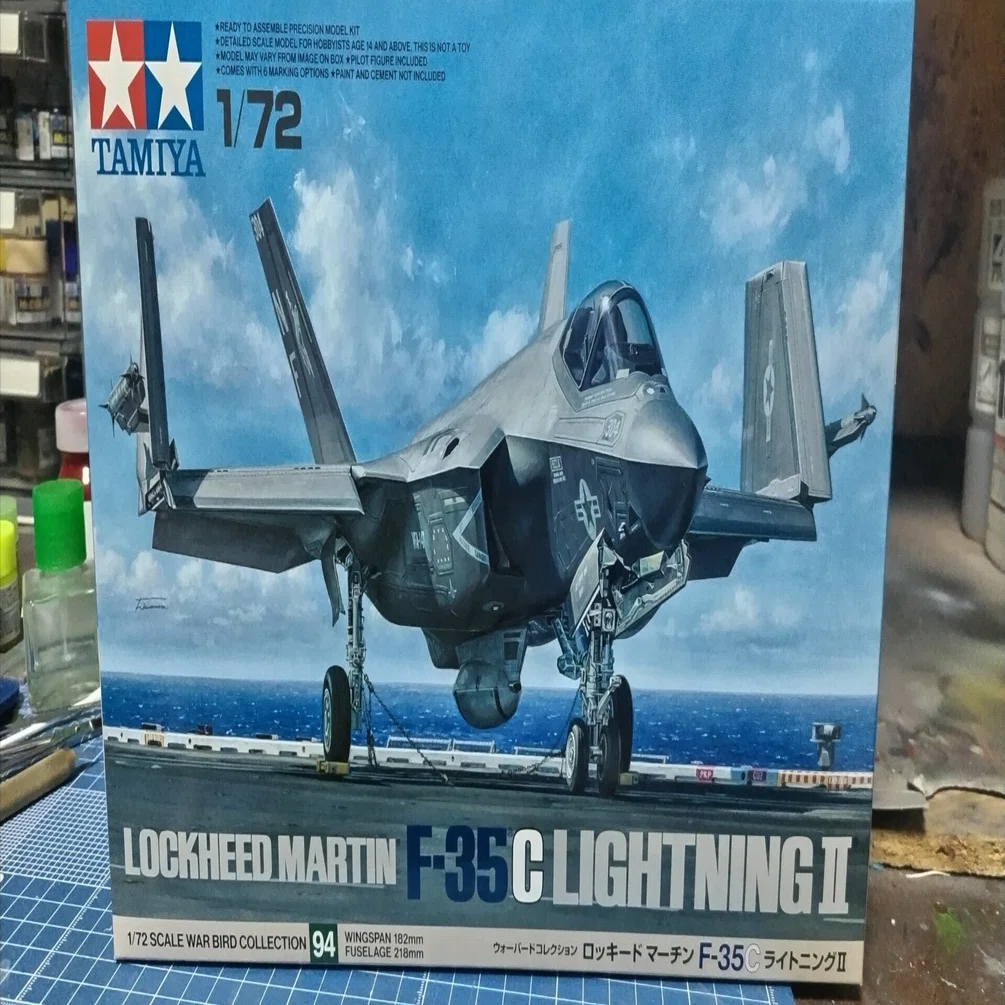 積みプラ崩し⑤ 1/72 F-35CライトニングⅡ 開封とレビュー｜そやま
