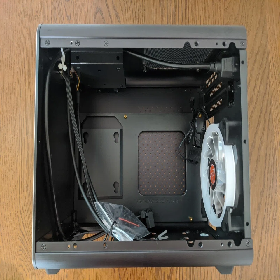 自作PC】小型でかわいいPCを作ってみたお話（Metis Plus）｜すすわたりん