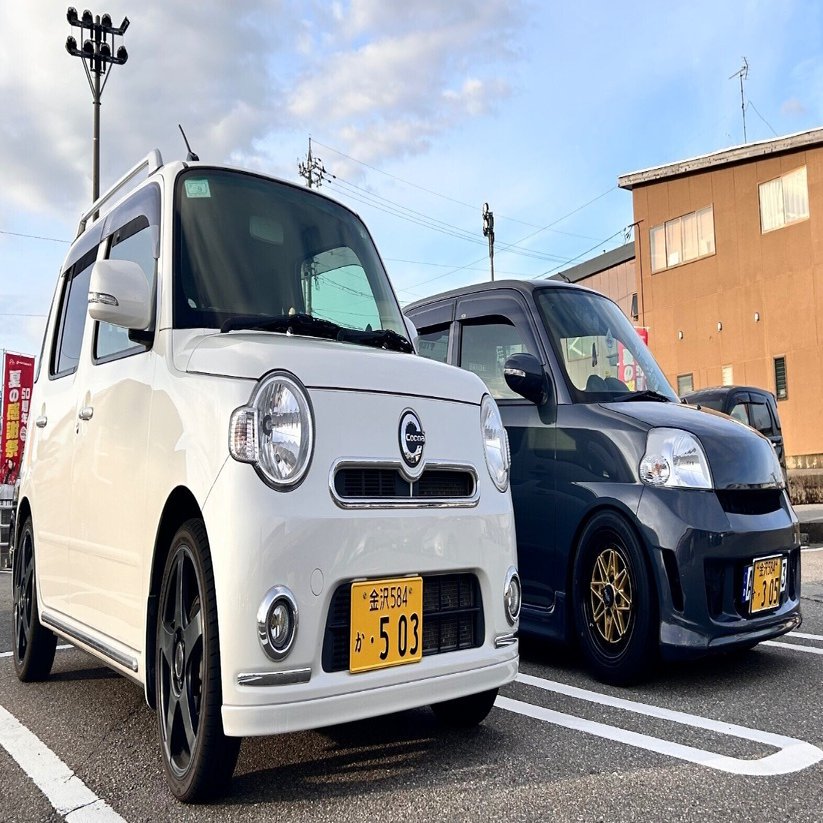 ミラココア　5千円部品バラ売り。　なんでもほぼ5千円！！ ダイハツ（DAIHATSU） 純正部品ダイハツ ミラ ココアフロントデカール
