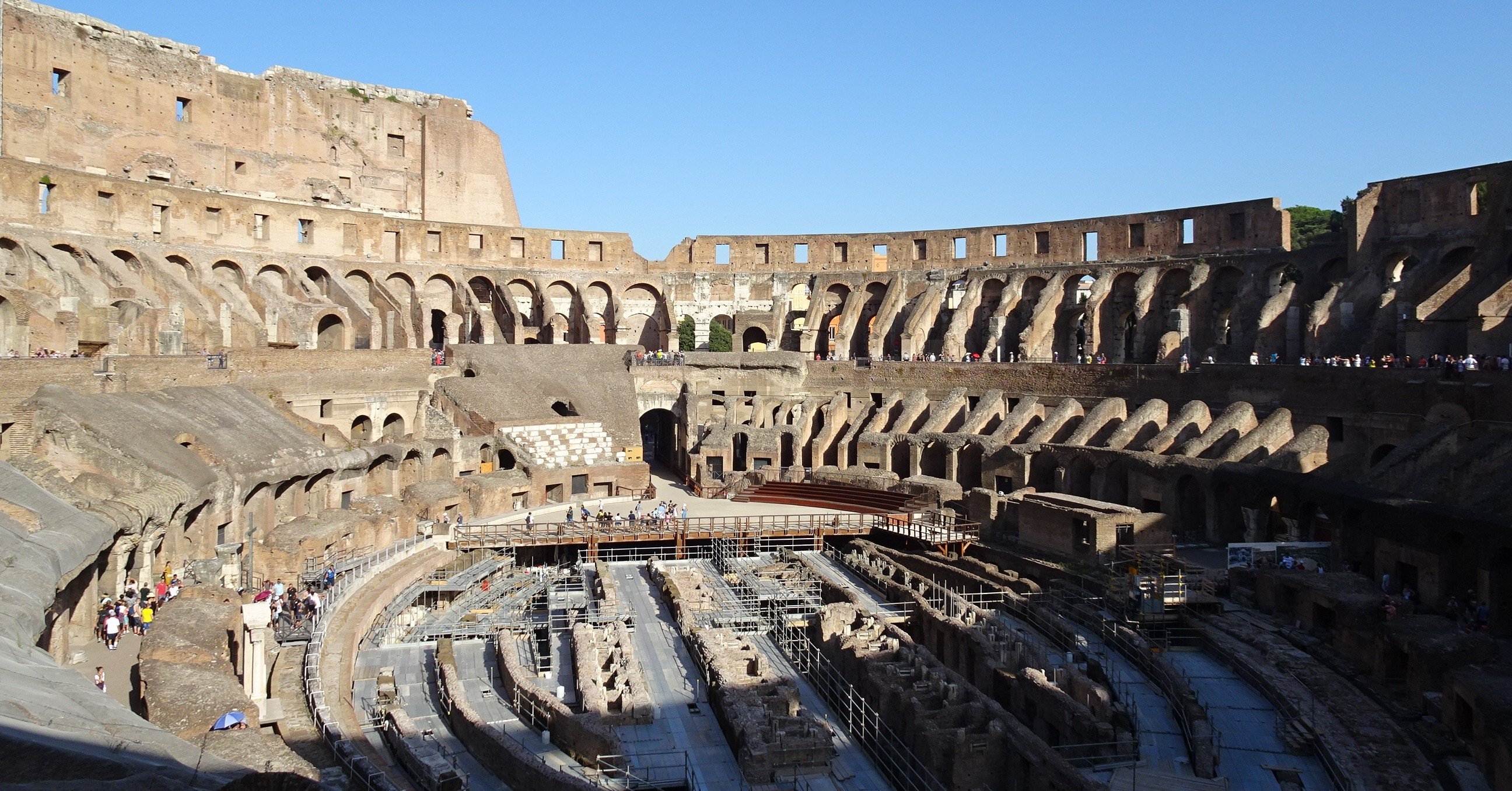 イタリア紀行17～ローマ散策の必見スポットであるコロッセオに｜門田和雄