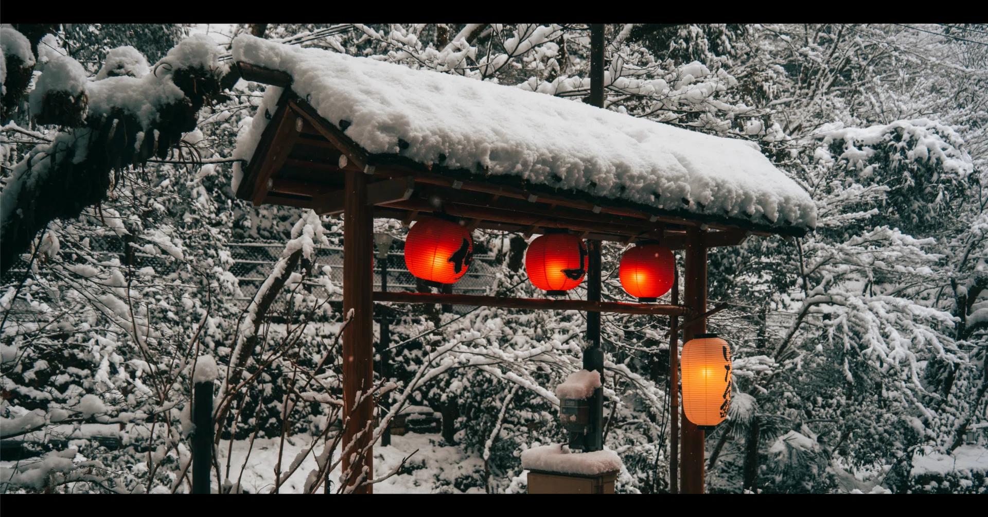 東京に雪が降る日に読みたい——雪にまつわる言葉・意味・使い方まとめ 雪降る日