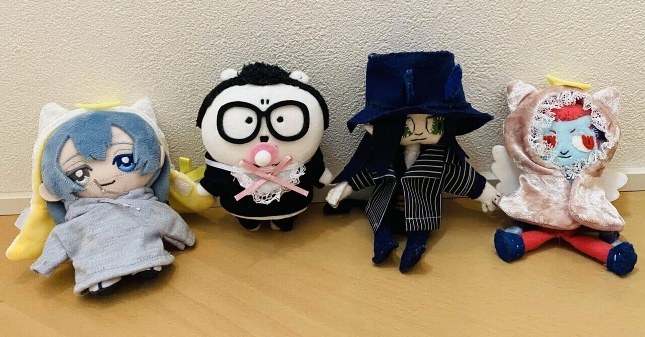 ガチャガチャ、100均、ぬいぐるみ、ぬいぐるみ用服など約90点セット ガチャガチャと100均でぬい服を入手した【天使のケープと縞ジャケット