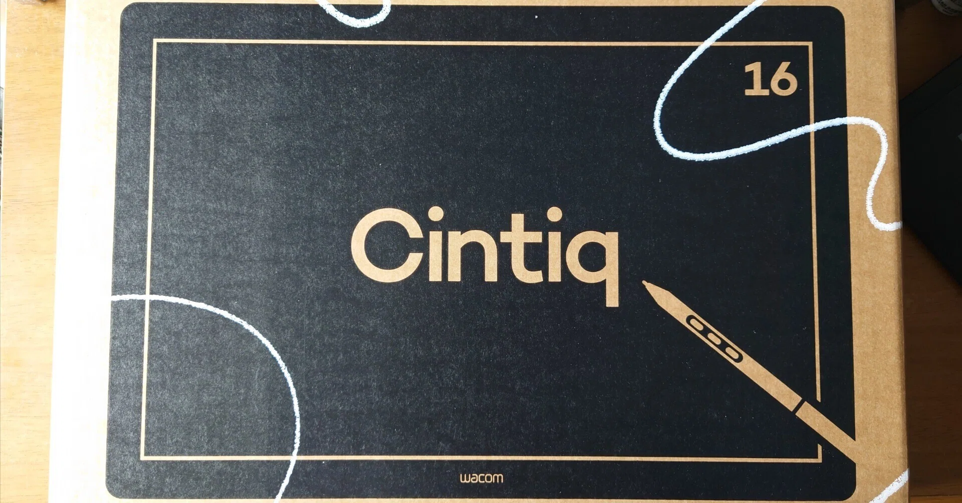 Cintiq16を旧型から新型へ買い替えたので軽く比較レビューしてみる｜で