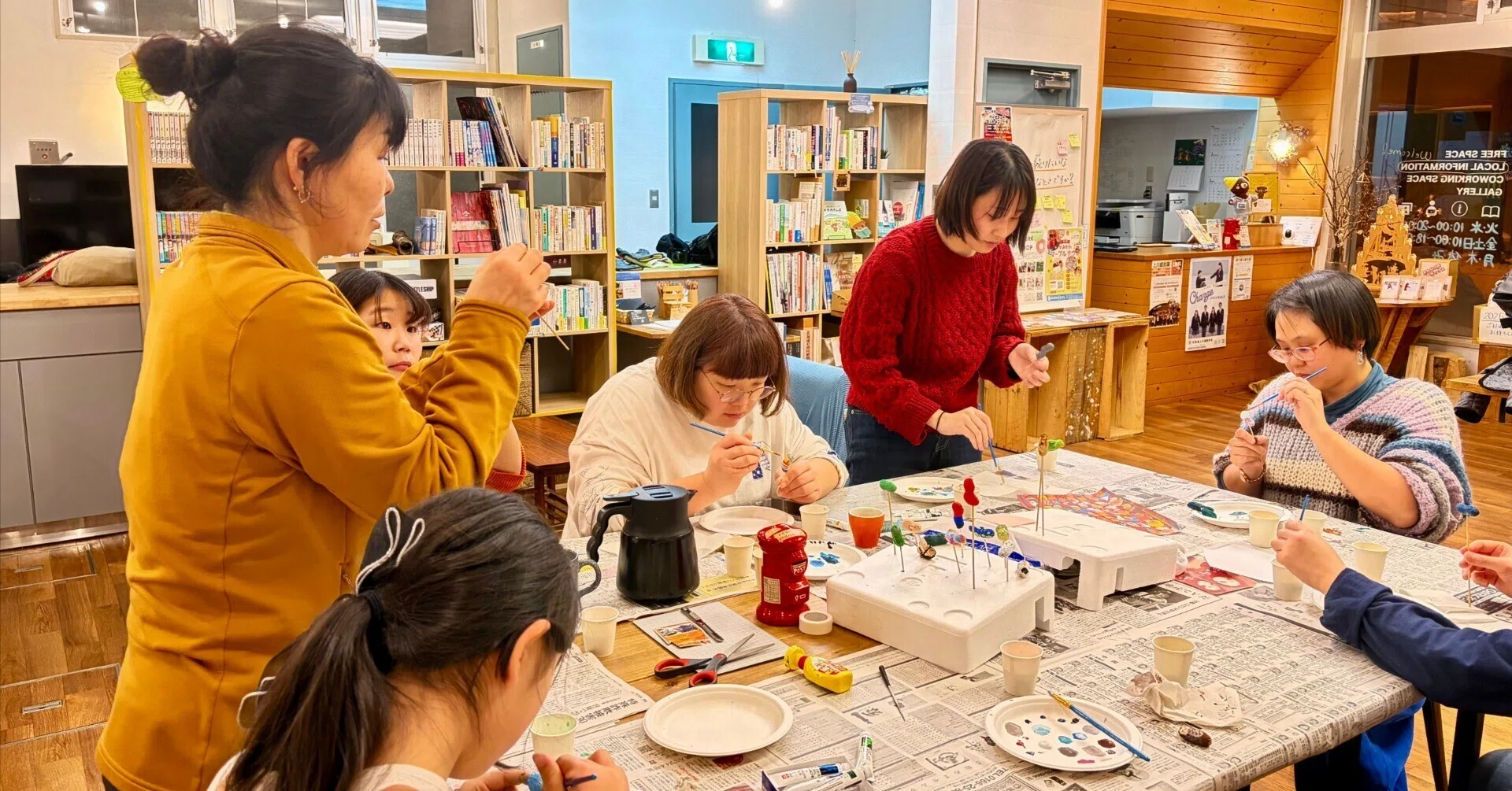 上川に暮らす】ゆるくみんなで、工作に没頭する夜｜まちを照らす灯台