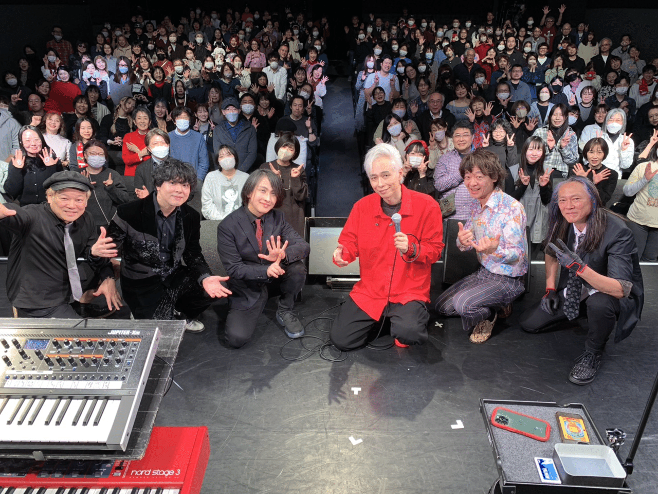 昨夜は生誕ライブでした。還暦になりました。11日はのほほん学校。