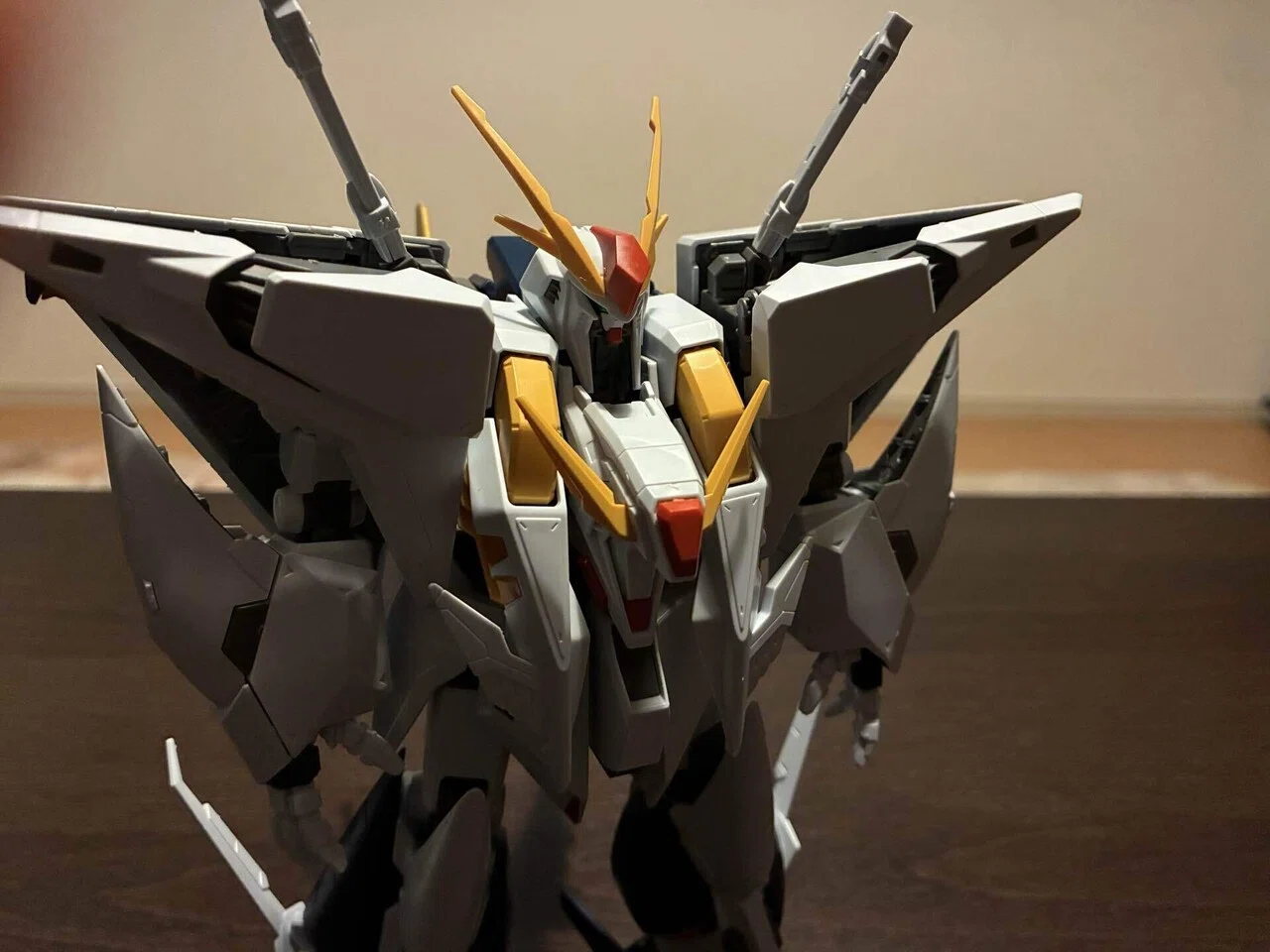 Swept up by 'Hathaway's Flash', I built my first Gunpla at 31.｜ぽん