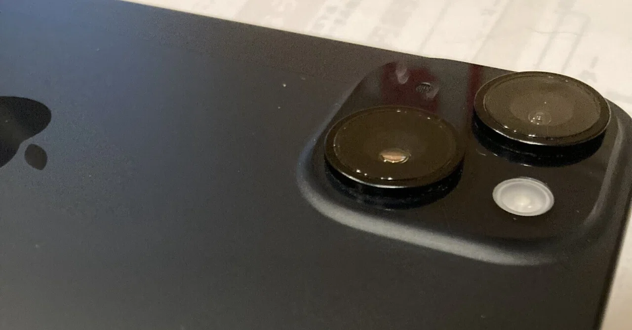 ソフトバンク認定中古品iPhone15を買った｜engflat