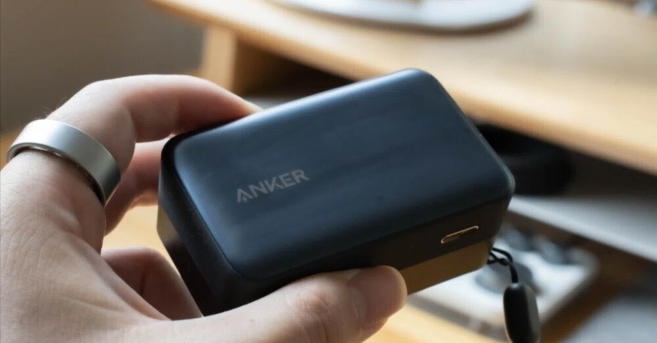 ケーブルの悩みから解放される Anker Nano Power Bank 10000mAh, 45W, 巻取り式 USB-Cケーブル レビュー ロピログ