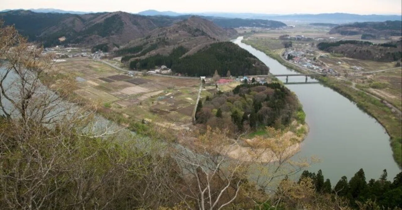 七座山（秋田県能代市）ハイキング｜米代川の蛇行と春の里山に癒やされ