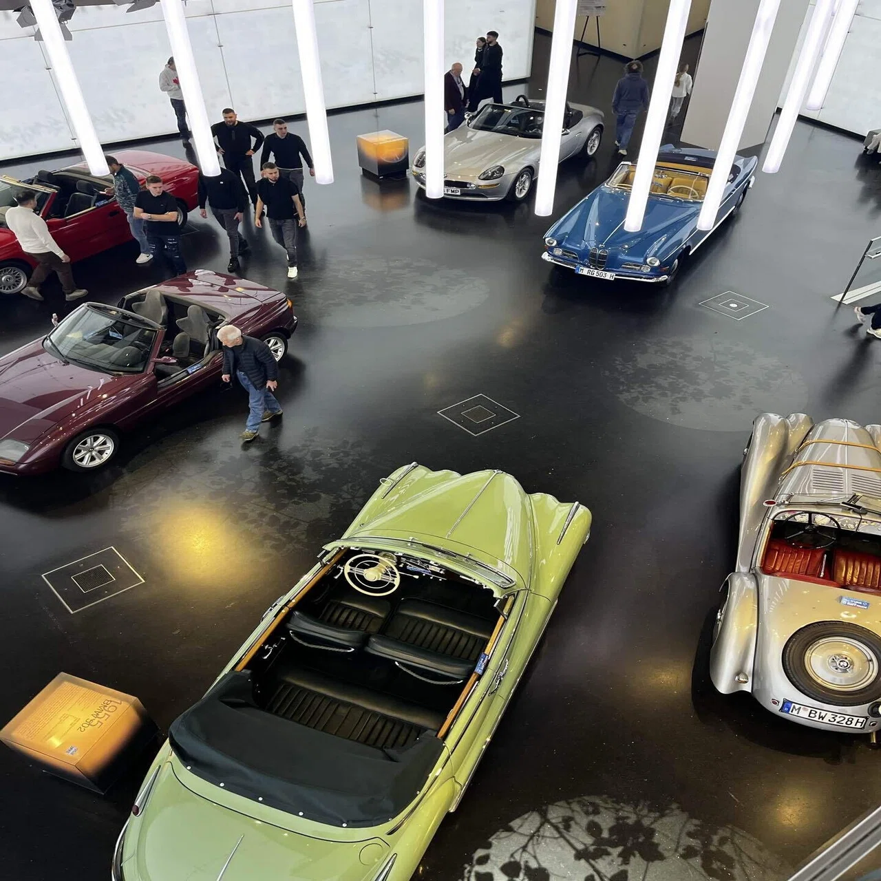 BMWミュージアム【ミュンヘンでしか出来ないことリスト】｜mira 