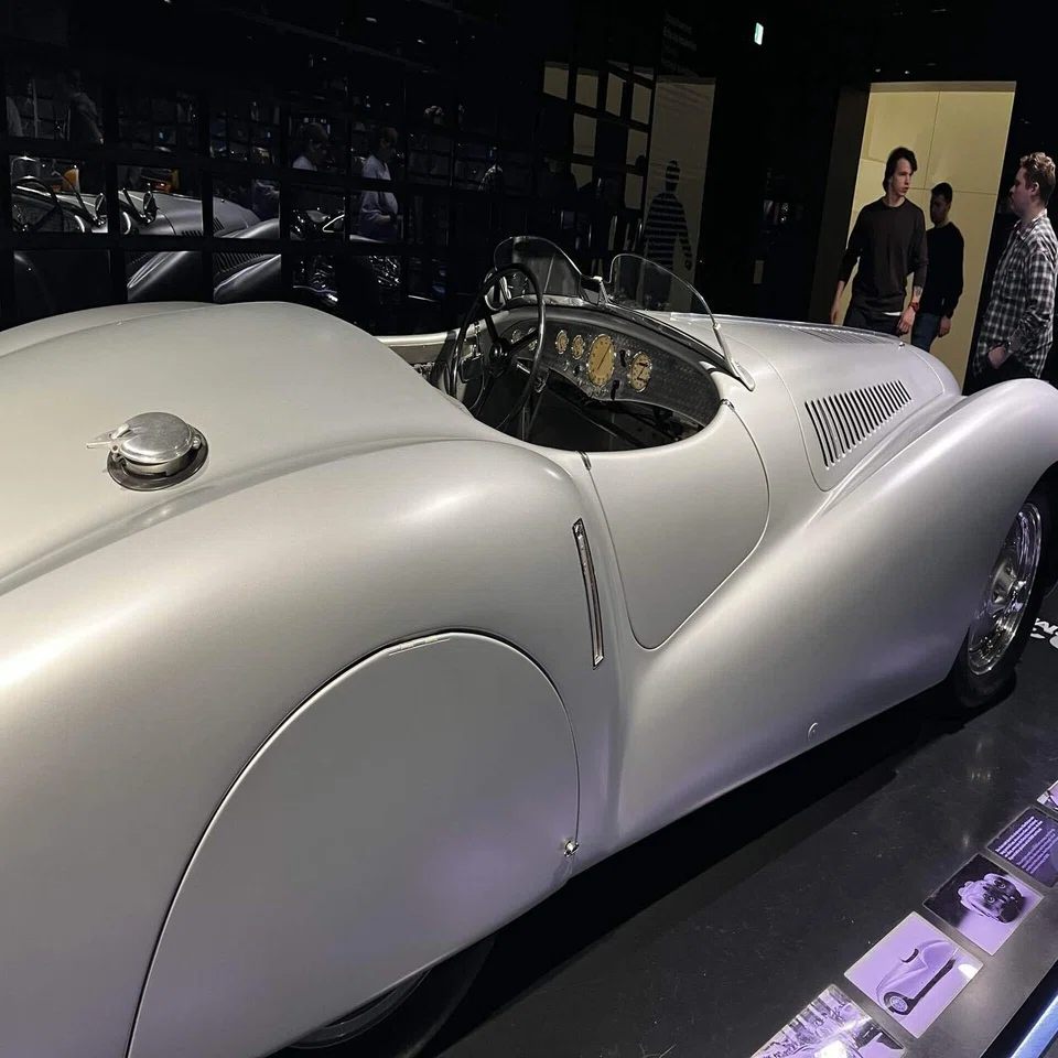 BMWミュージアム【ミュンヘンでしか出来ないことリスト】｜mira 