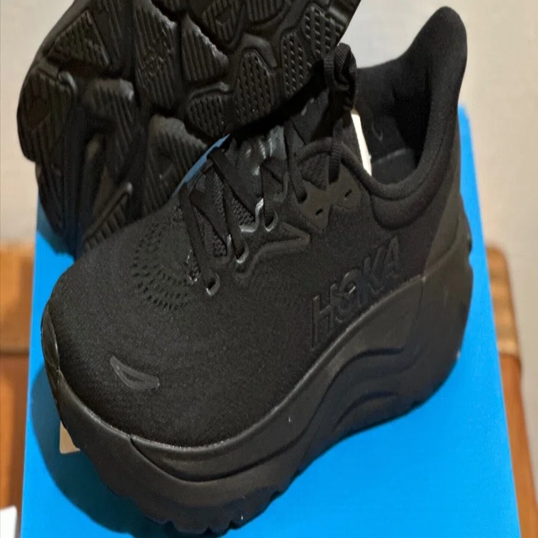 レフリーシューズを新調 HOKA ARAHI 8｜楢舘強拓/KATZ