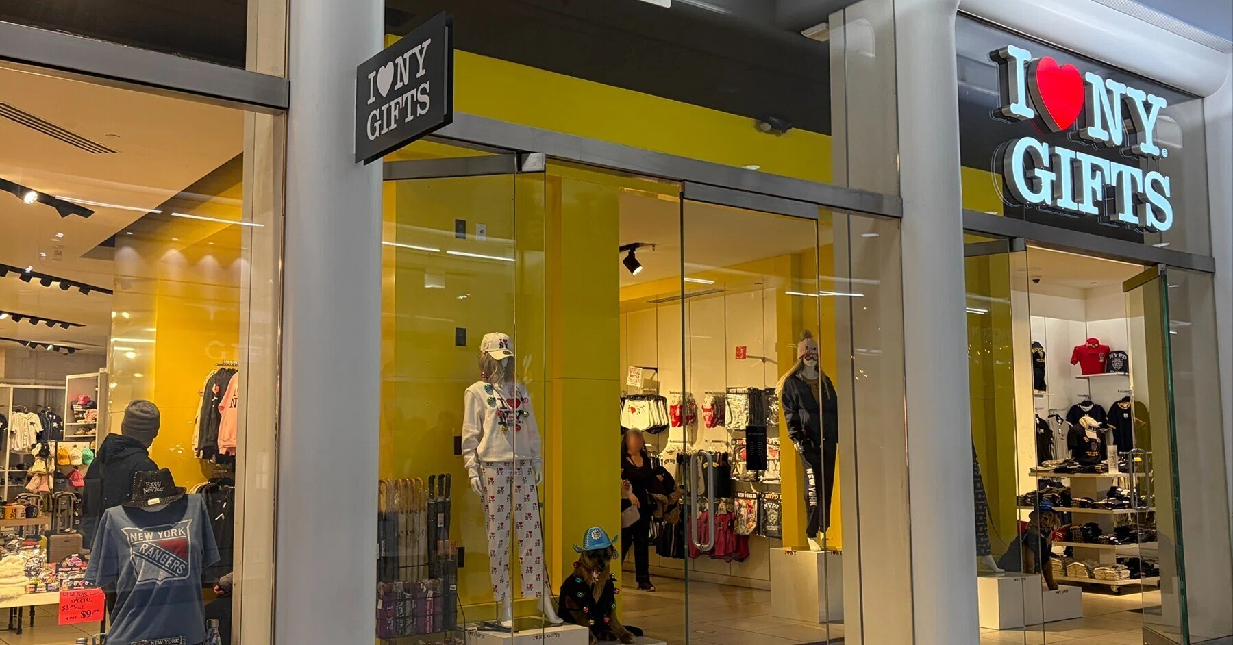 New York】超ベタなニューヨーク土産の宝庫！「I LOVE NY GIFTS」へ