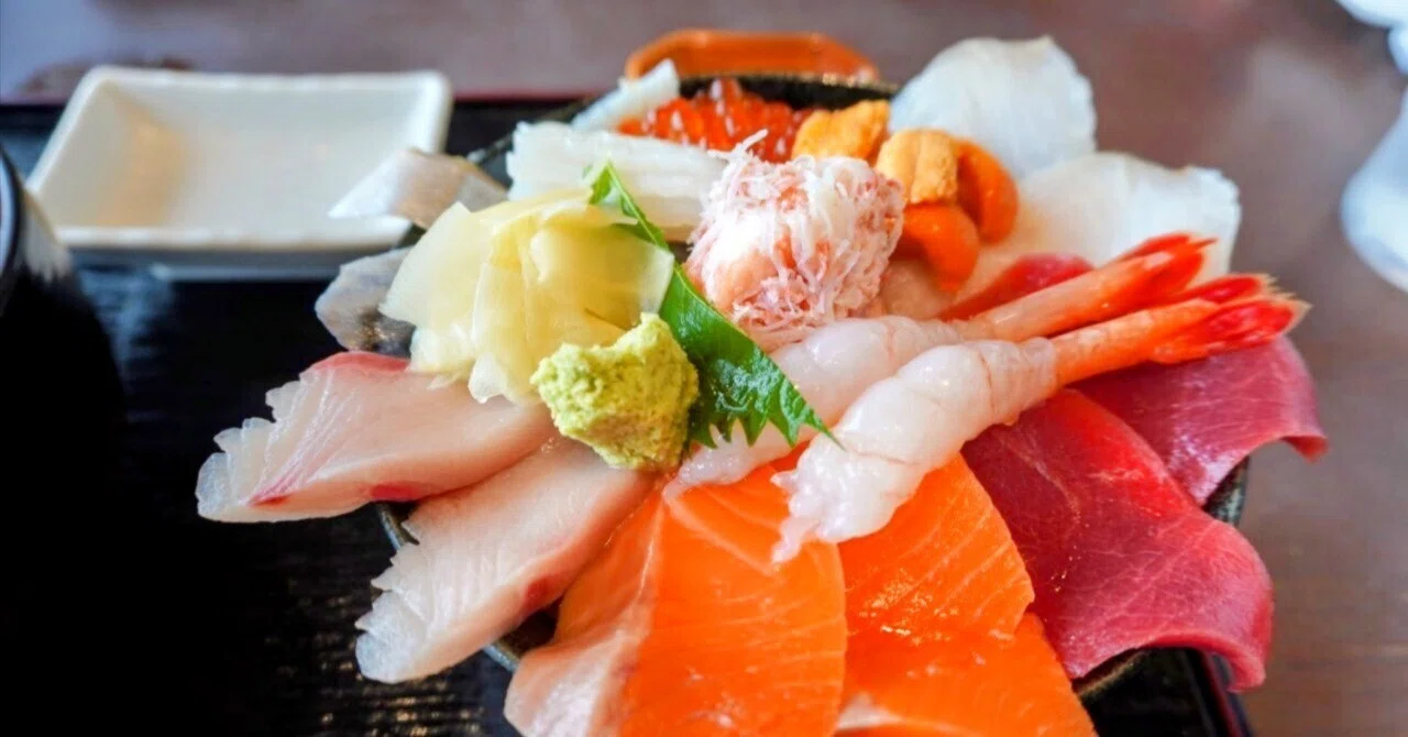 A Food Theme Park in Kushiro! Blissful Seafood Bowls at 