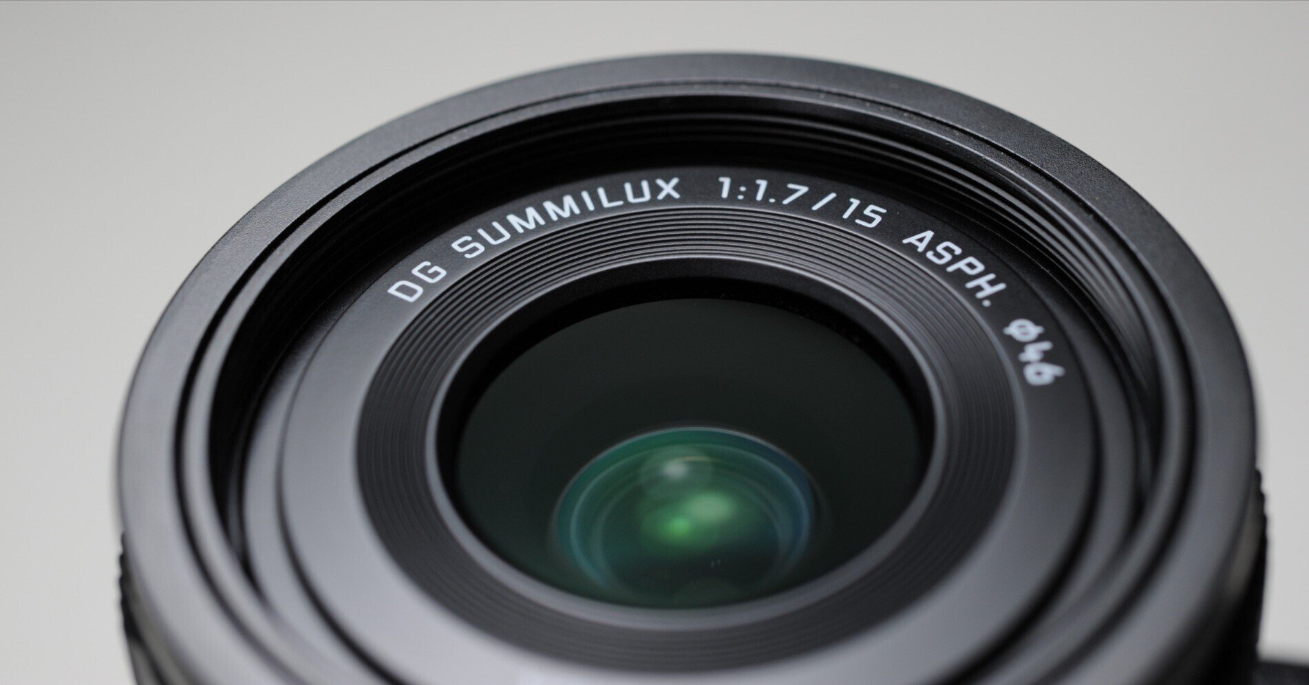 みんな持っていたマイクロフォーサーズ用定番レンズLEICA DG SUMMILUX