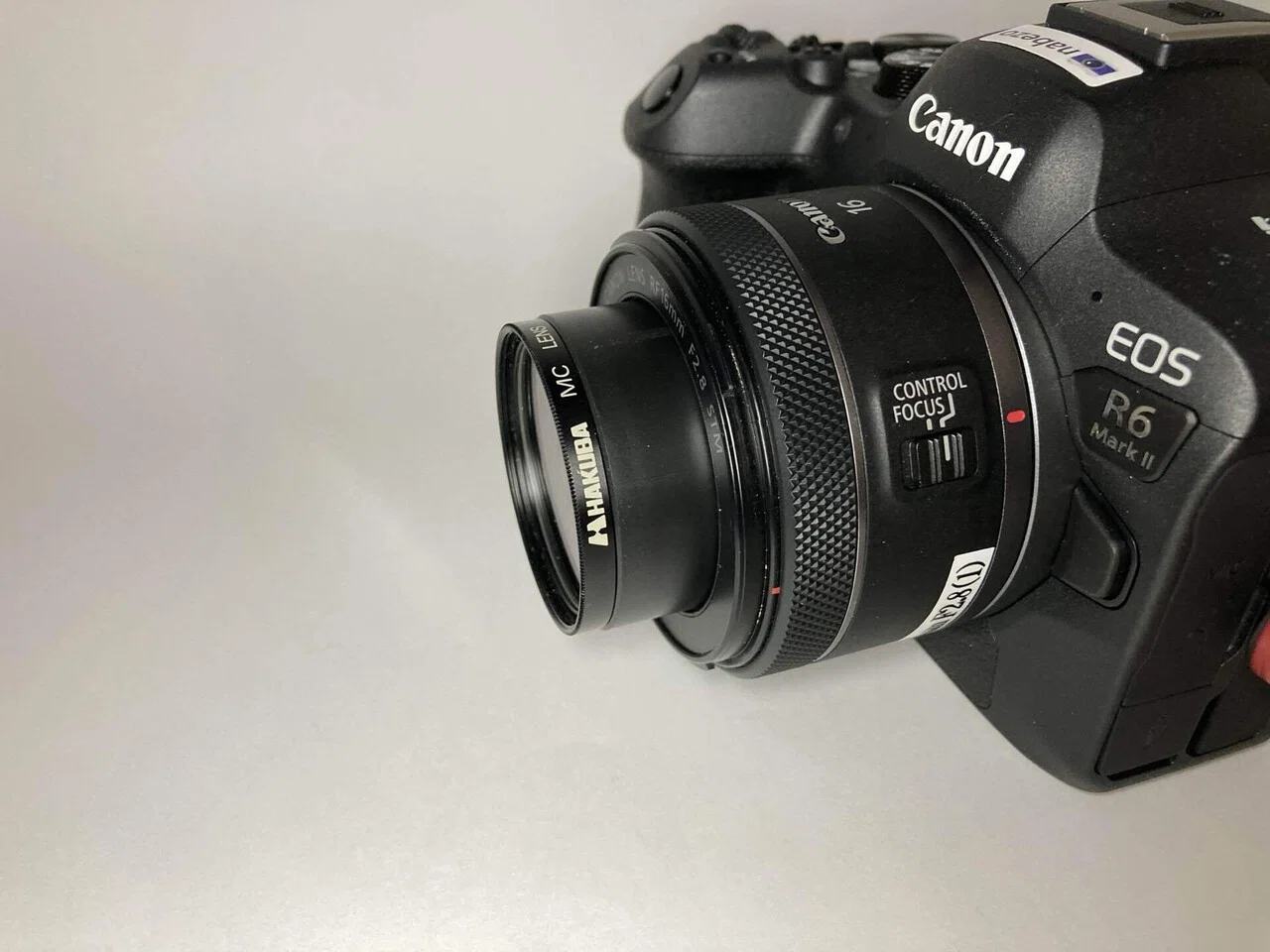RF16mm F2.8 STM 試用日記（1.外観編）｜会場カメラマン・ナベゾー