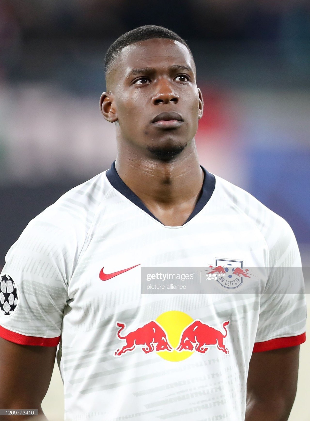 21／22シーズンRB ライプツィヒ＋コンラート・ライマー T116715810